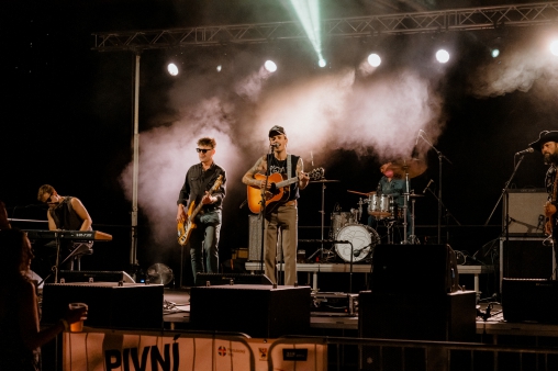 pivni-69bw